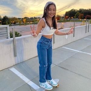 Meet your Posher, Anna